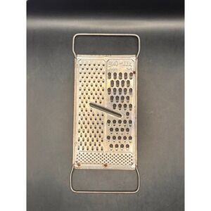 Vtg Metal All In One Food Grater Metal Kitchen Utensil Retro Pat Pend. Farmhouse